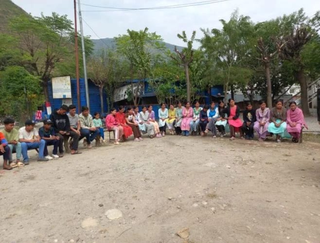 बझाङो केदारस्युँ-९ का युवायुवतीहरूले झोता बजारलाई बनाए आकर्षक, सामाजिक कार्यको प्रशंसा Screenshot 20241105 2028502